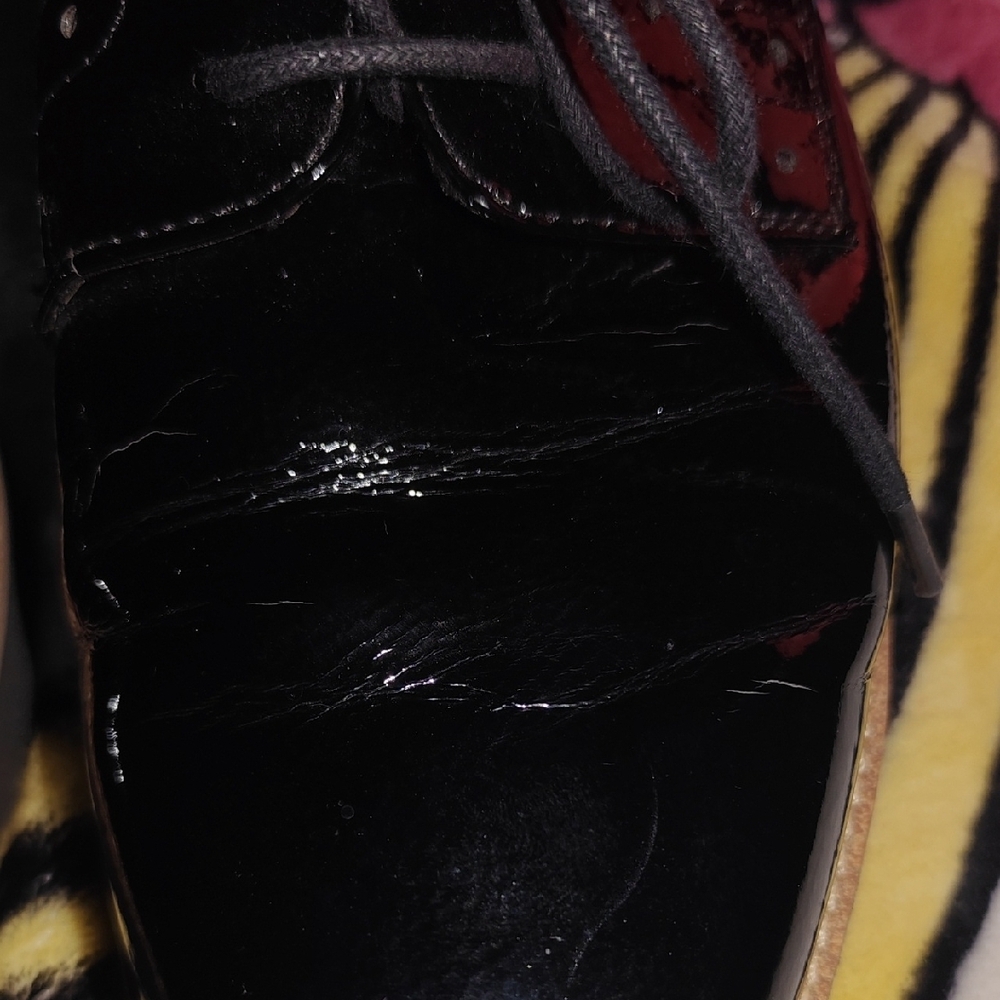 Black Patent Leather Oxford Shoes - Picture 11 of 12
